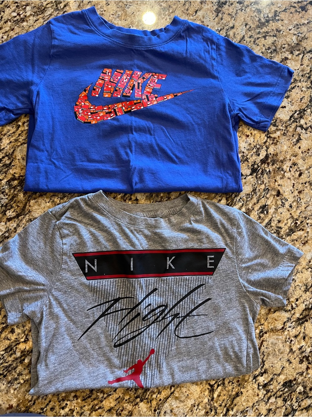 Nike Jordan Boys kids tshirt bundle small